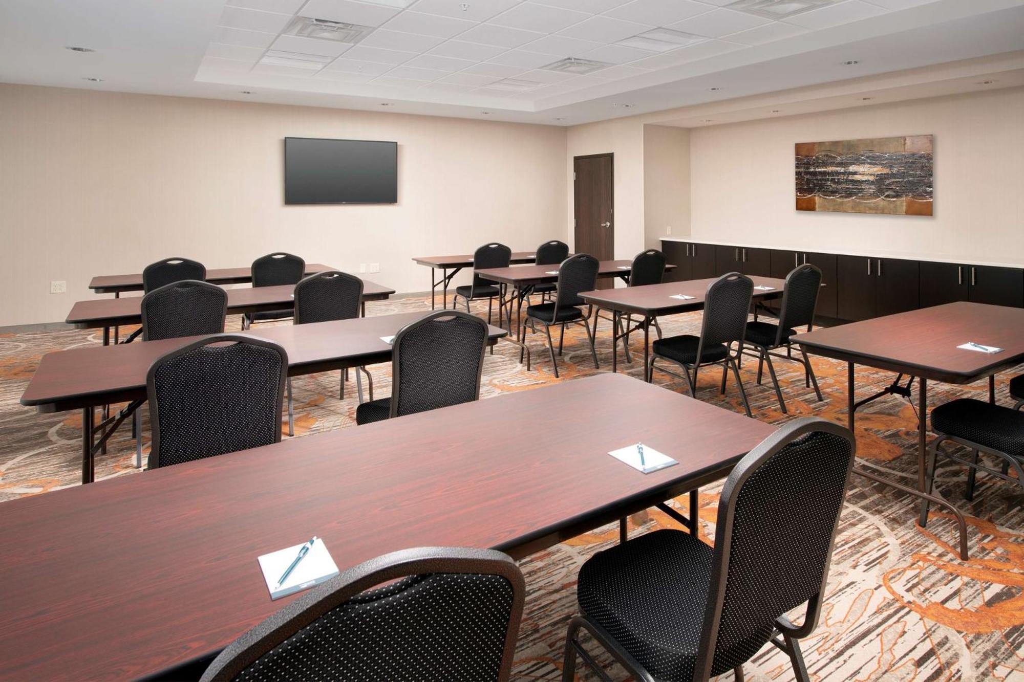 Homewood Suites By Hilton Kansas City Speedway Exterior foto